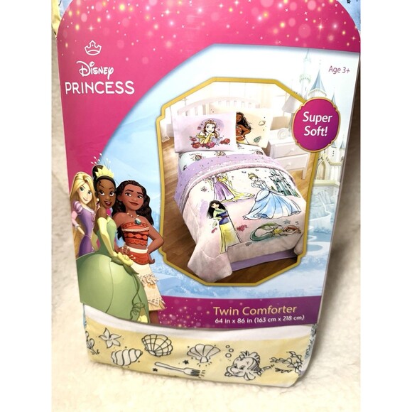 Disney Princess Fairytales & Dreams Twin Reversible Comforter Bedding NEW - Picture 3 of 7